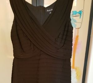 Black cocktail dress midi